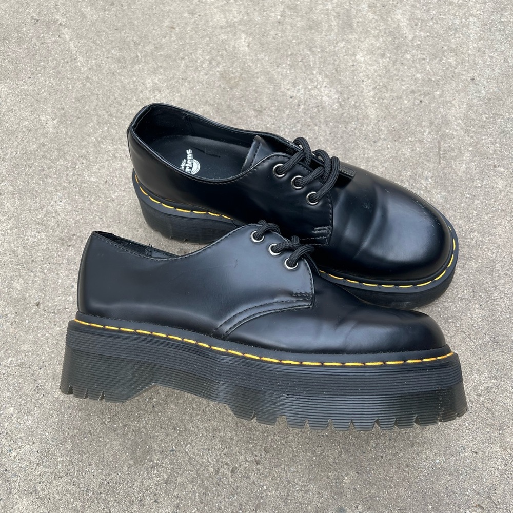 Black Leather Platform Shoes Dr. martens